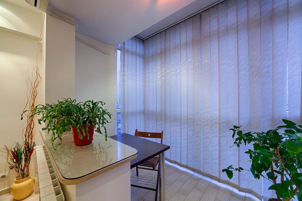 Eastcomfort Kogalniceanu Square Apartment Bucharest Room photo